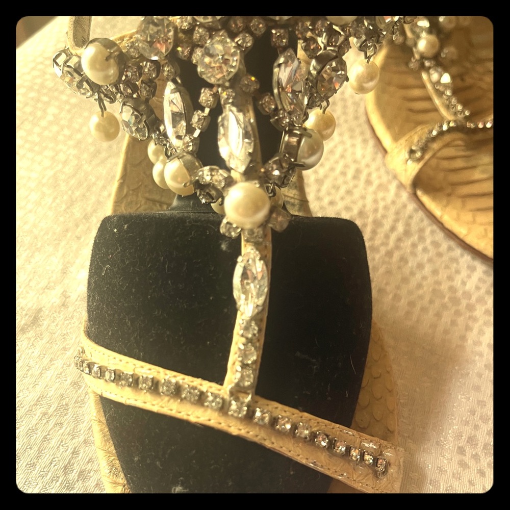 Bling embellished dressy party shoes. Size 9.5